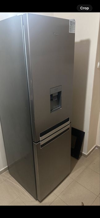 Хладилник Whirlpool с долна камера