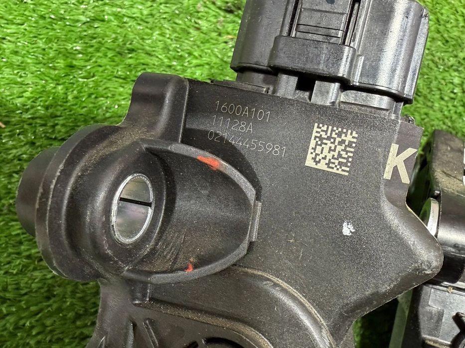 PEDALA ACCELERATIE ELECTRICA  MITSUBISHI OUTLANDER 2 2.2 DIESEL 2012 2005-2012 / HONDA CR-V 2.2 DIESEL 2015 2012-2016 / TOYOTA YARIS 1.5 B HYBRID 2017 2017-2020 / HYUNDAI KONA ELECTRIC 2022 2021-2023