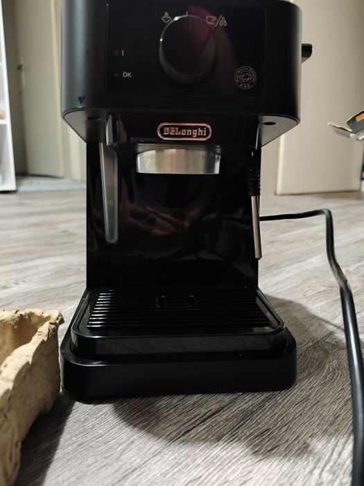 Кафемашина delongi  EC235.BK