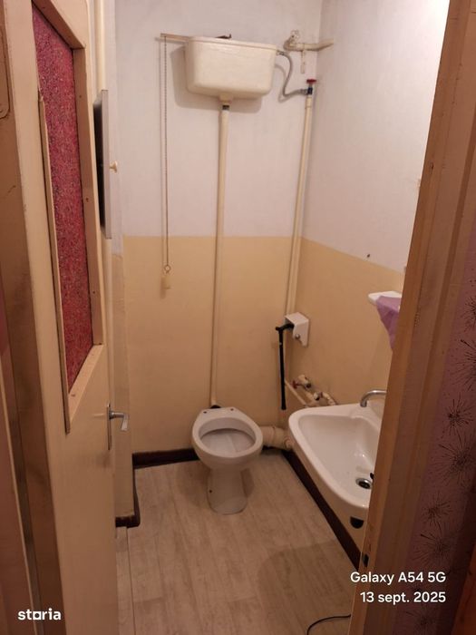 Fagaras,vand ap.3 camere etaj 1