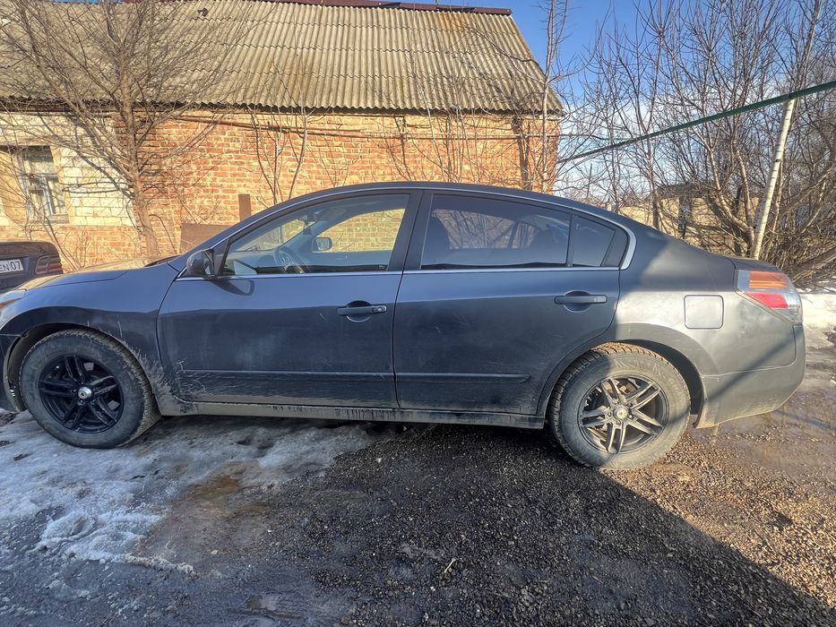 Продам диски с резиной r16 тойота ниссан