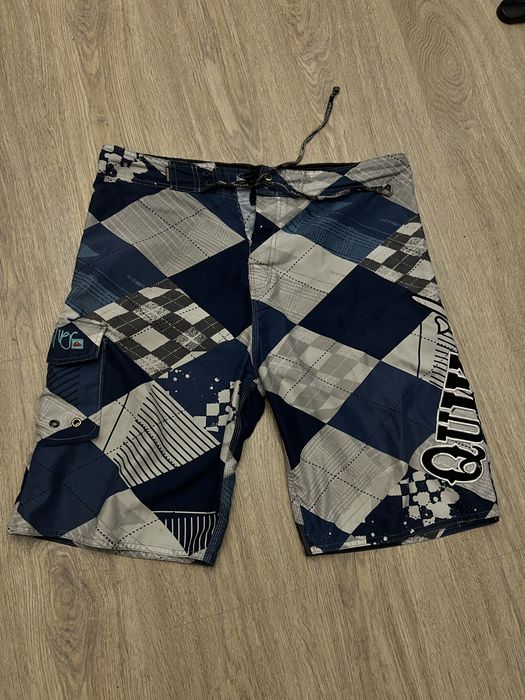 Шорты Quiksilver