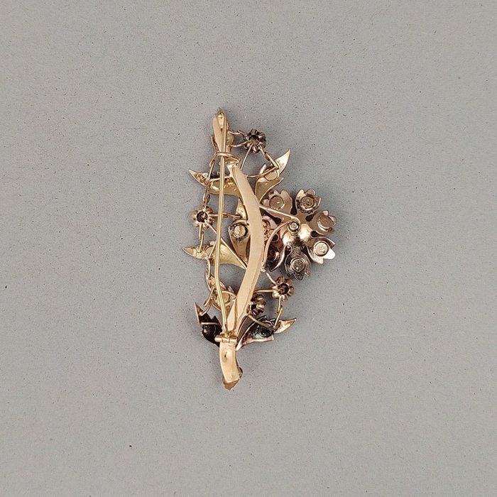 brosa antique, aur 18k, diamante, certif.