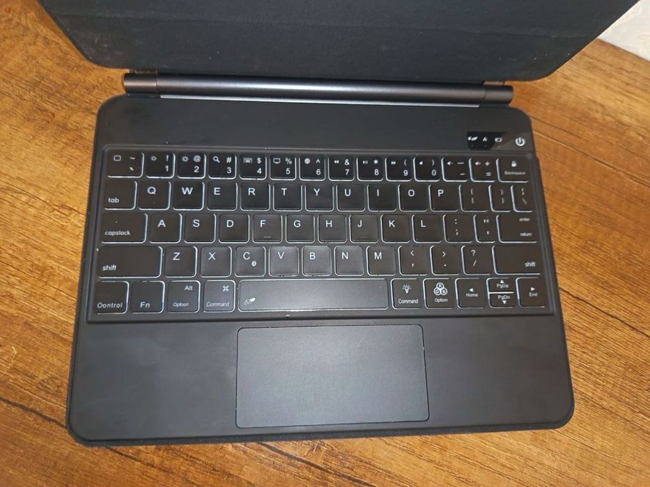 iPad 11 Pro (3rd generation) uchun klaviatura (pod orginal)