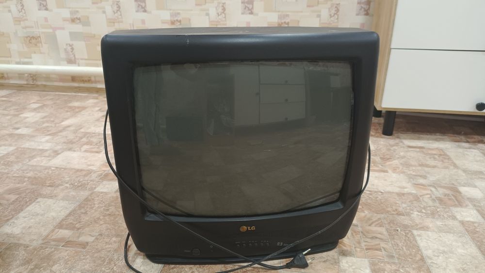 Продам телевизор