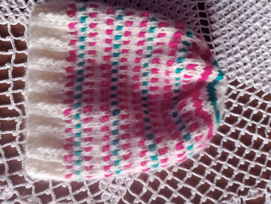 Caciuli handmade/tricotate