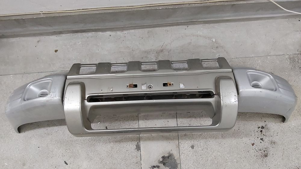 Bara fata Mitsubishi Pajero MK2 - versiunea cu aripi bombate