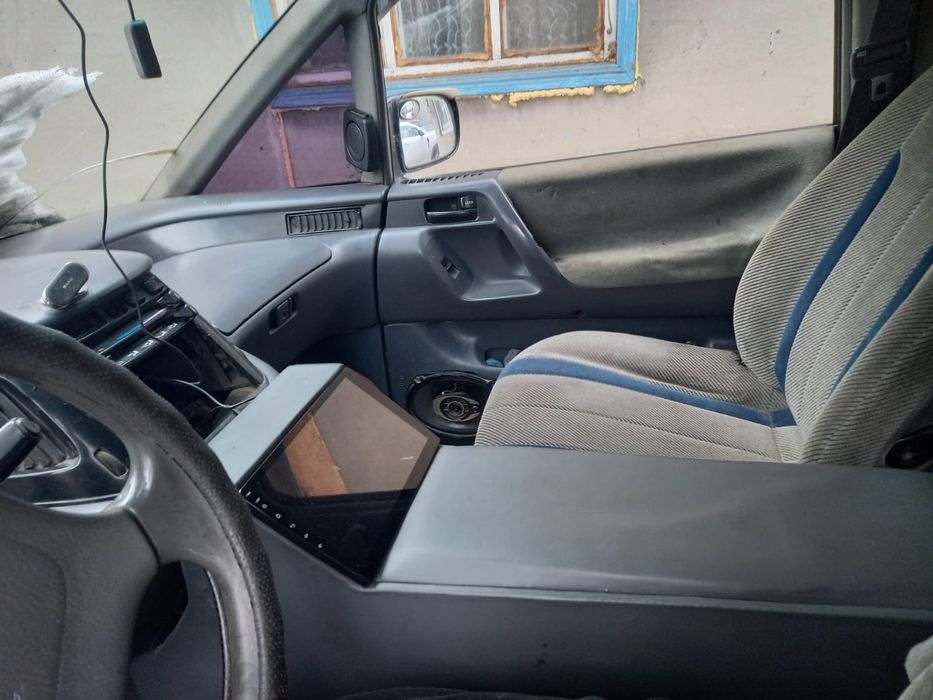 Срочна ақша керек