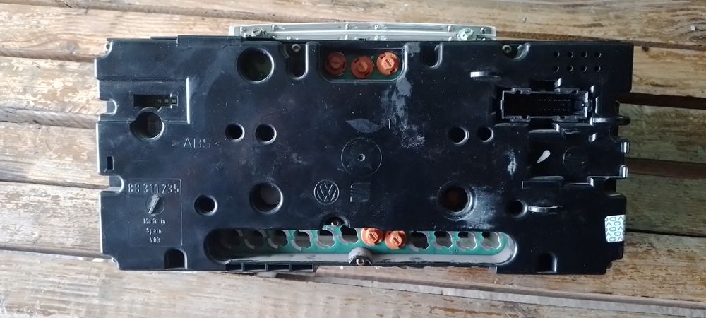 Продам шиток прибор  WV