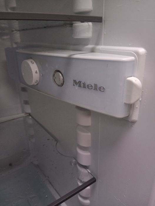 Комбиниран хладилник с фризер Миеле Miele с 2 години гаранция!