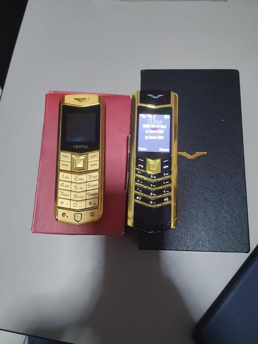 Vând telefoane mobile Vertu