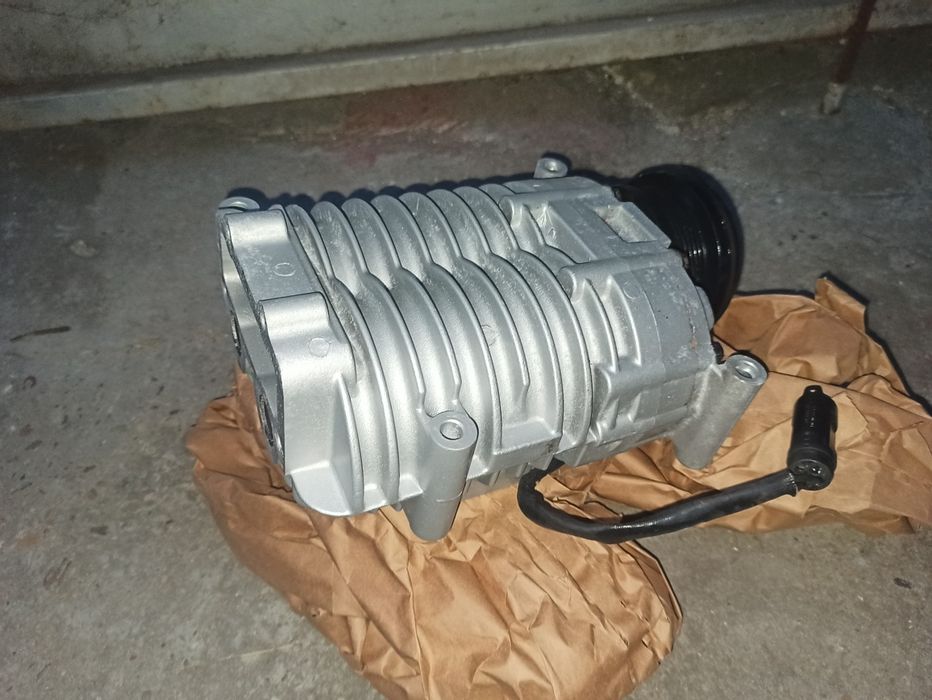 Компресор Eaton M62 за Mercedes