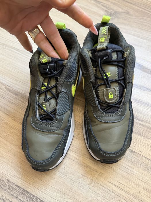 Оригинални юношески маратонки NIKE Air Max 90 Toggle! 34,5 н