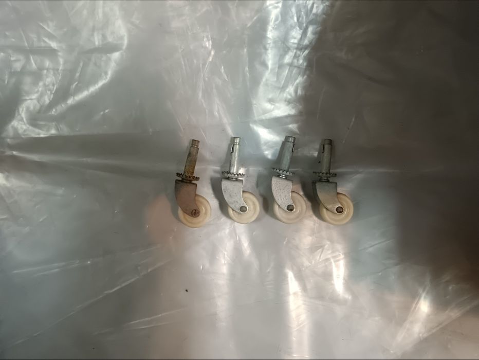 Колела за мебели