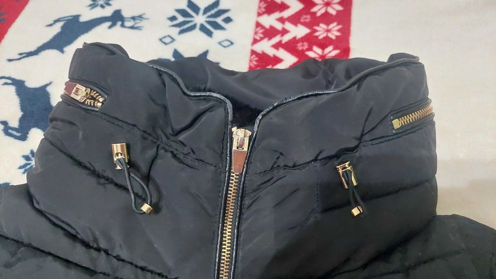 Vând geacă scurtă Zara, mărime S