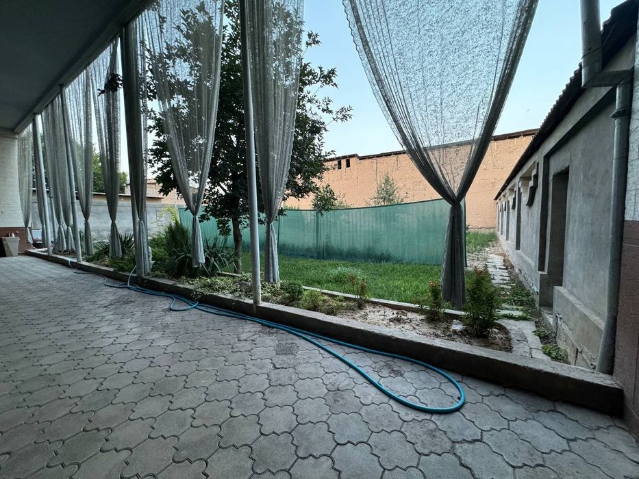 Назарбекда 9 сотокли ховли сотилади