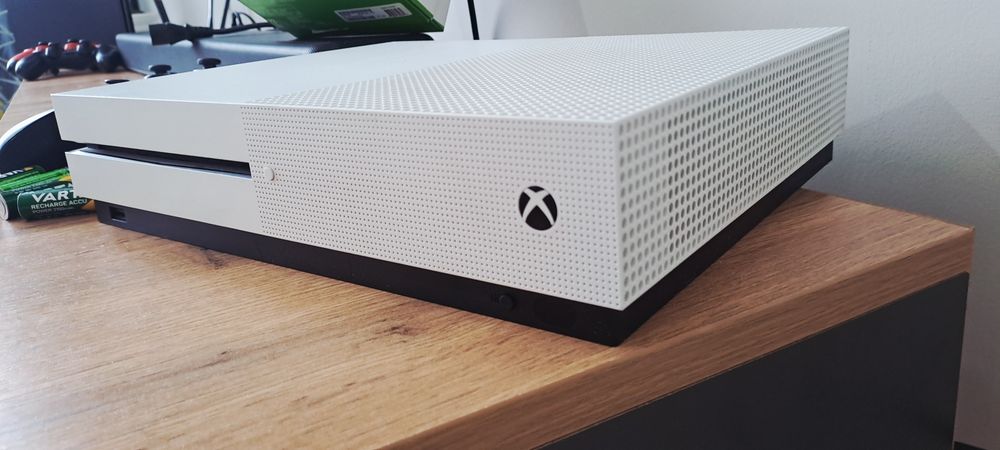 Продам приставку