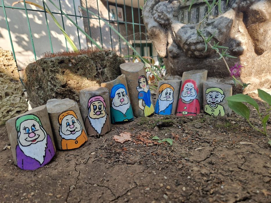 Ръчно рисувани камъни