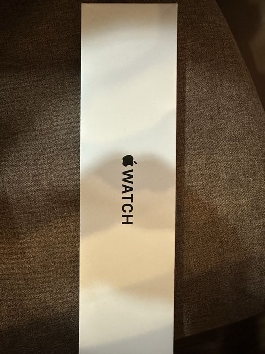 Apple Watch SE 44mm GPS – с кутия – Отлично състояние