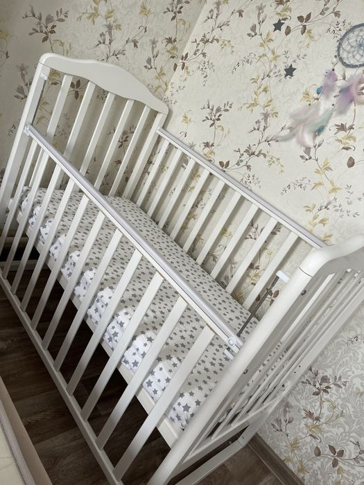 Продам детскую кроватку