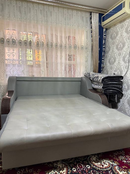 Диван раскладной (б/у)