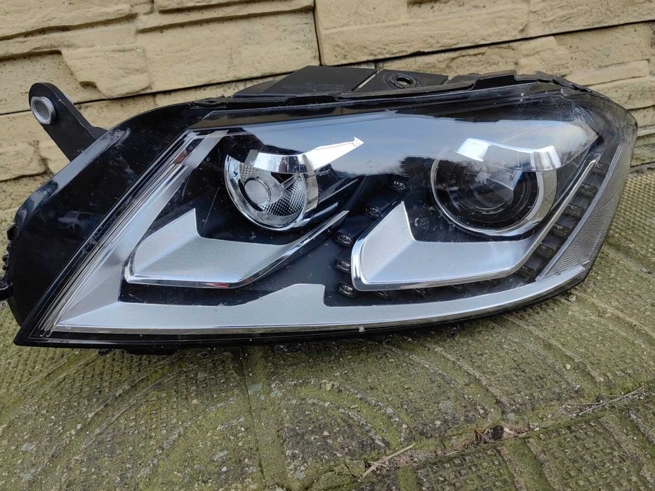 Фар VW Passat B7 Bi-Xenon LED ляв / Фар Пасат Б7 ксенон НОВ