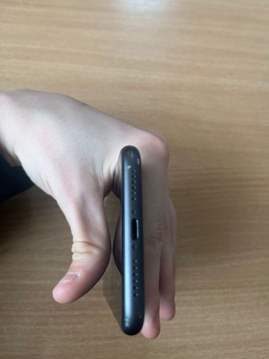 Iphone 11 74% akb 128gb