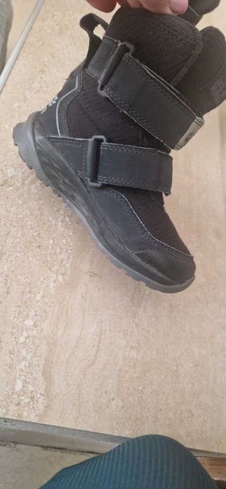 Зимни обувки jack wolfskin  номер 27 като нови
