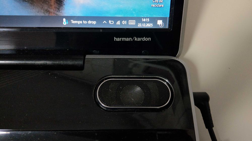 Laptop Toshiba 18,4 inchi i5 SSD 128 GB Nvidia HDMI Bluray camera