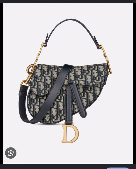 Dior чанта - чисто нова идва с кутия,торбичка +серитфикат.