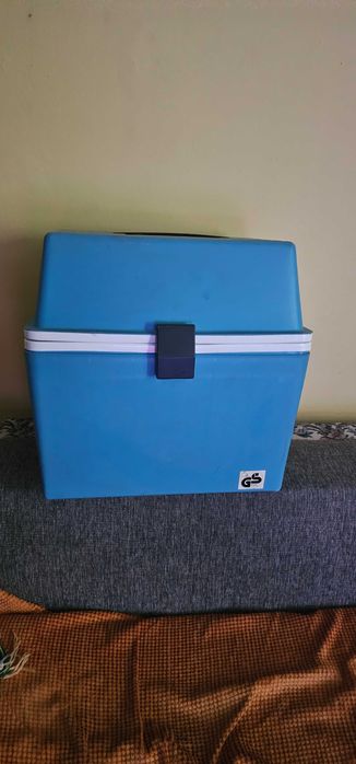 lada frigorifica la 12 v priza masinii