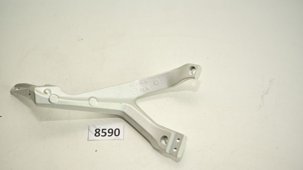 Ducati Panigale 899 959 1199 1299 Suport scarita pasager spate dreapta