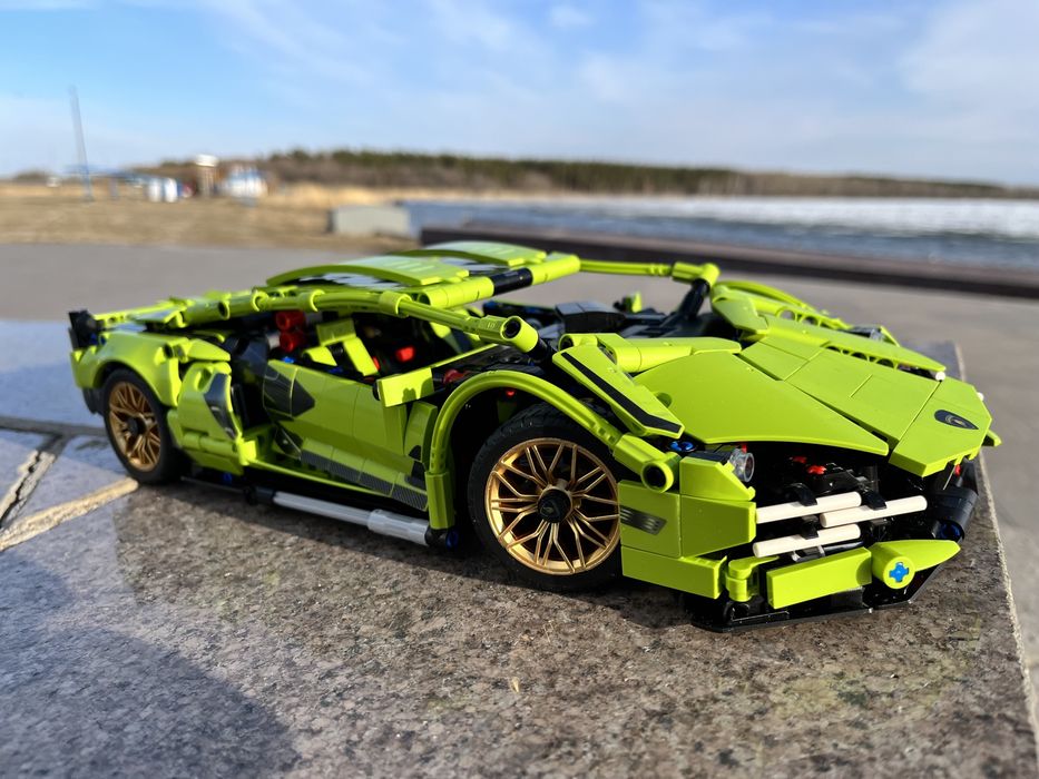 Конструктор Ламборгини собранный