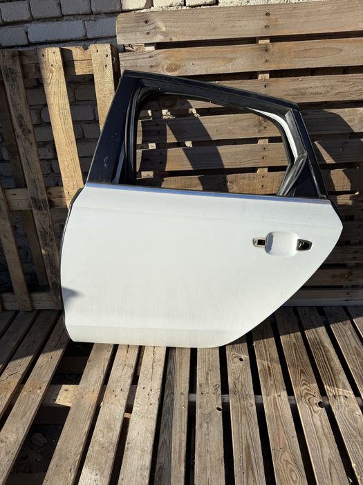 Задна лява врата за audi a6 c7.5 c7