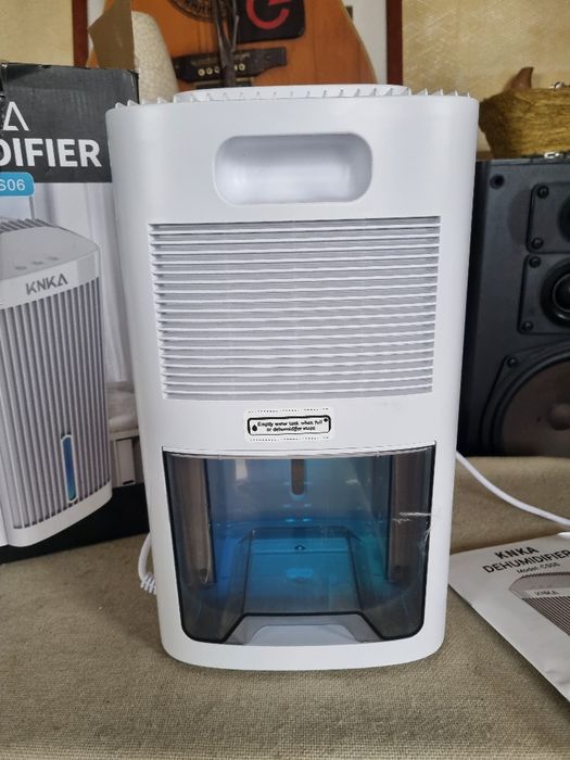 Dezumidificator KNKA 2,5 L. Nou.