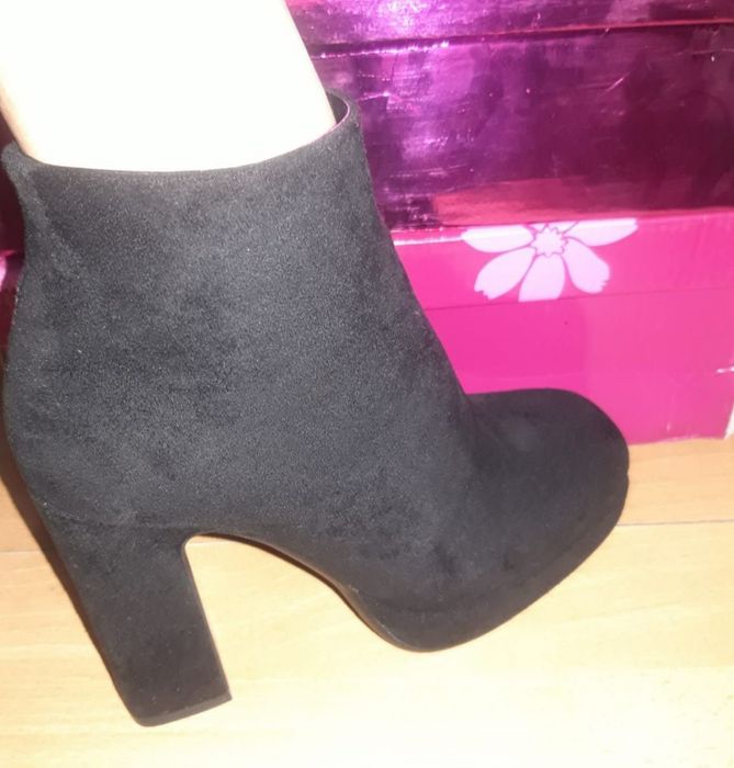 Ботильоны продам