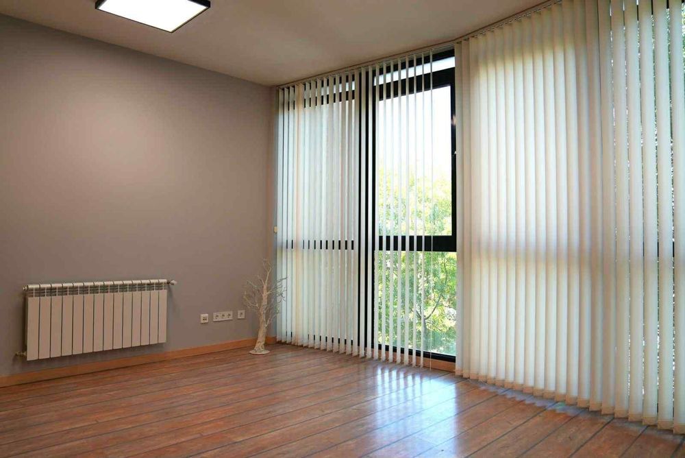 Дава се под наем Офис в София, Лозенец - 70 кв.м за 880 € - Снимка #1