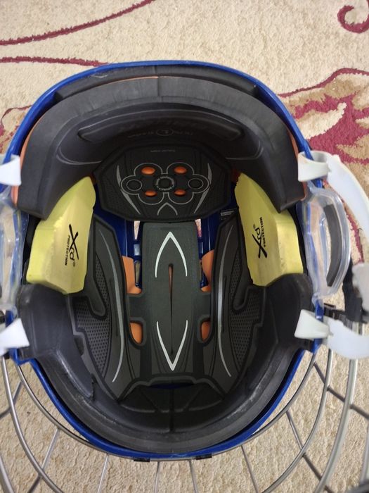 Шлем,каска хоккей