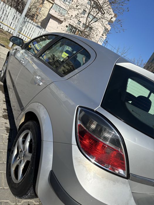 Opel astra H.                      .
