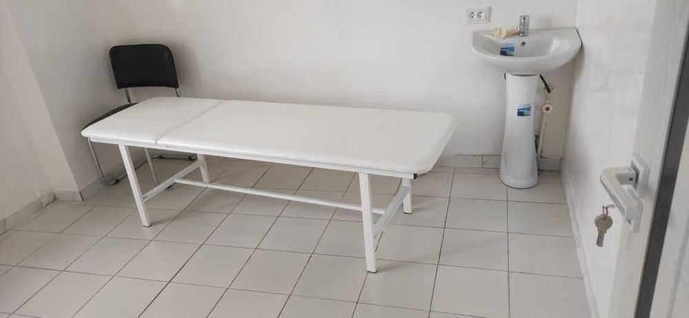 г.
Кушетка медицинский

550 ширма помошница шкаф медицинский