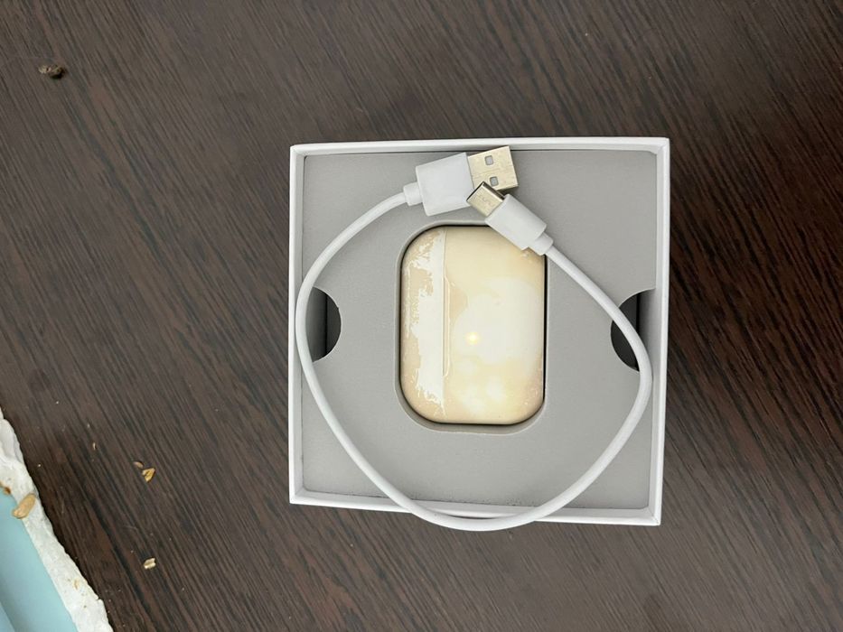 Наушники Hearbuds