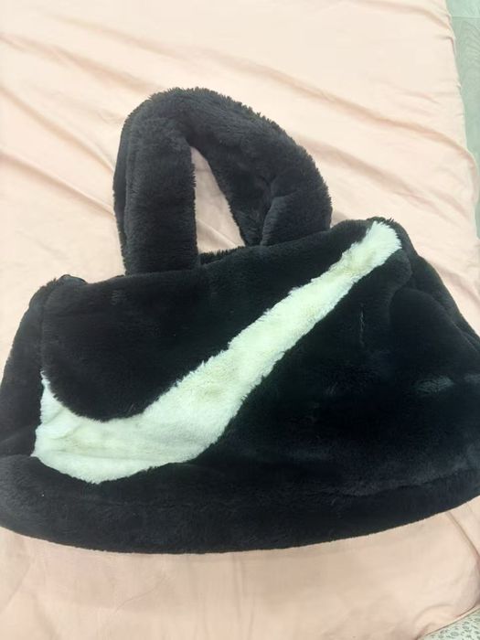 Обувь, одежда, сумки