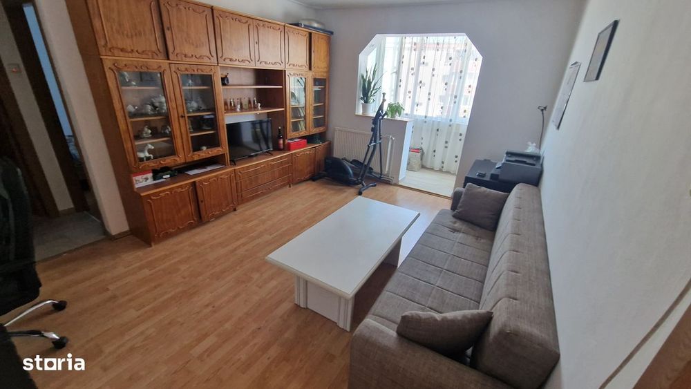 Apartament 3 camere Tractorul
