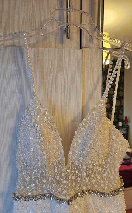 Vand rochie de mireasa in stare impecabila, rog seriozitate