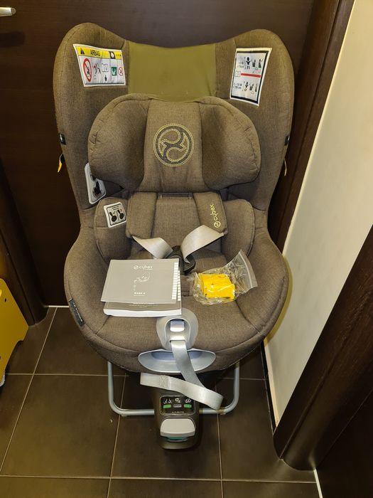 Scaun auto Cybex Sirona Z i-Size Plus pentru copii, 0-4 ani, rotativ, cu baza Z detasabila