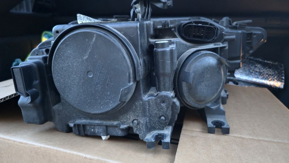 Ляв фар Ауди А4 Б 8.5 Оригинал