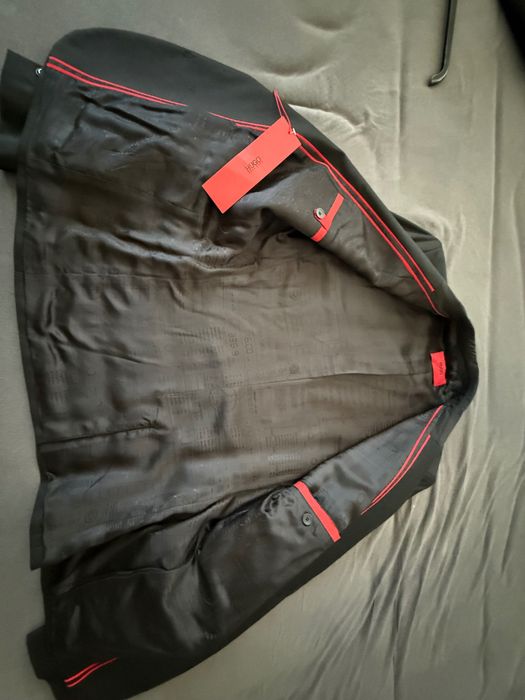 Сако Hugo Boss чисто ново