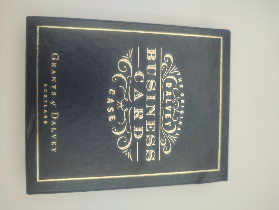 Калъф за визитки DALVEY с емблема от месинг