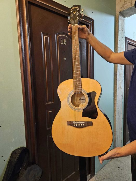 Chitară acustică Ibanez Jampack