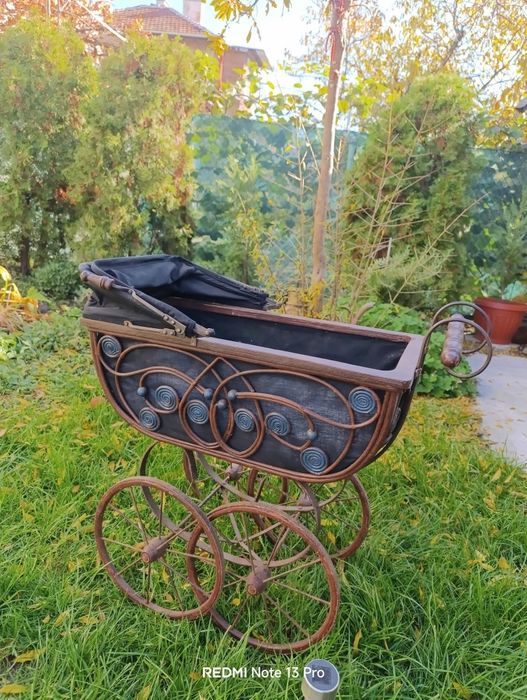 Vintage количка за кукли